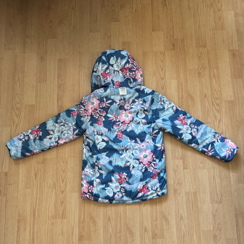 Patagonia Girls pink floral reversible hooded puffer down jacket - Picture 4 of 6